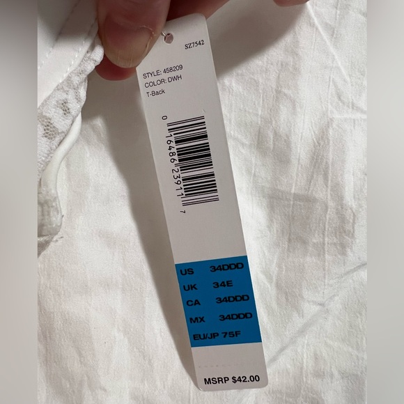 DKNY Bra. 34DD. White. - Picture 3 of 3